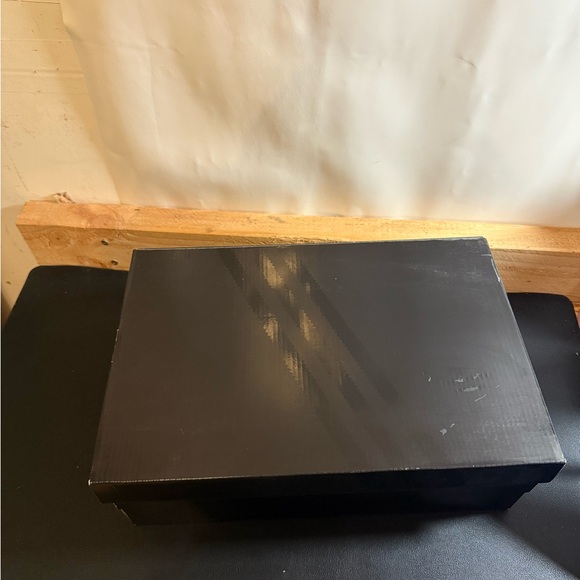 Size 12 - Adidas Tyshawn remastered Better scarlet - Picture 8 of 9